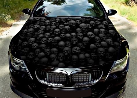 skull car wrap